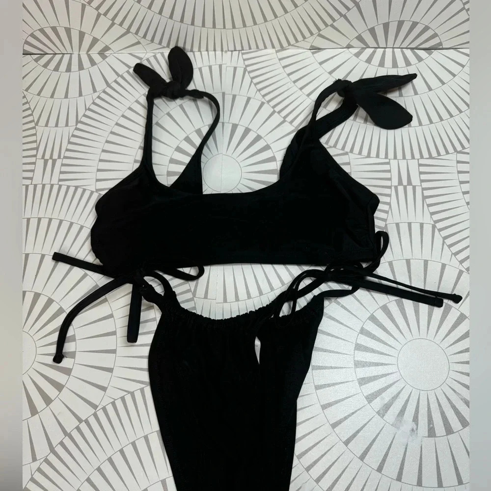 Exhilaration Women’s Black 2 piece bikini swim suit size Medium